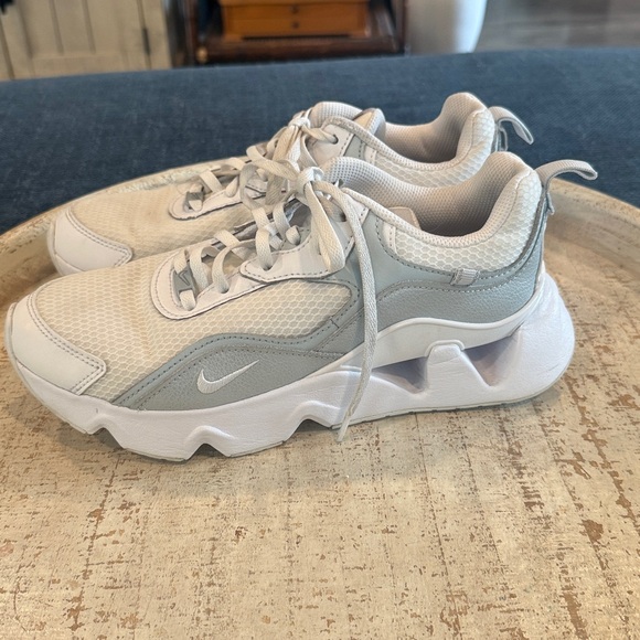 Nike Ryz 365 2 size 7.5 - Picture 3 of 8